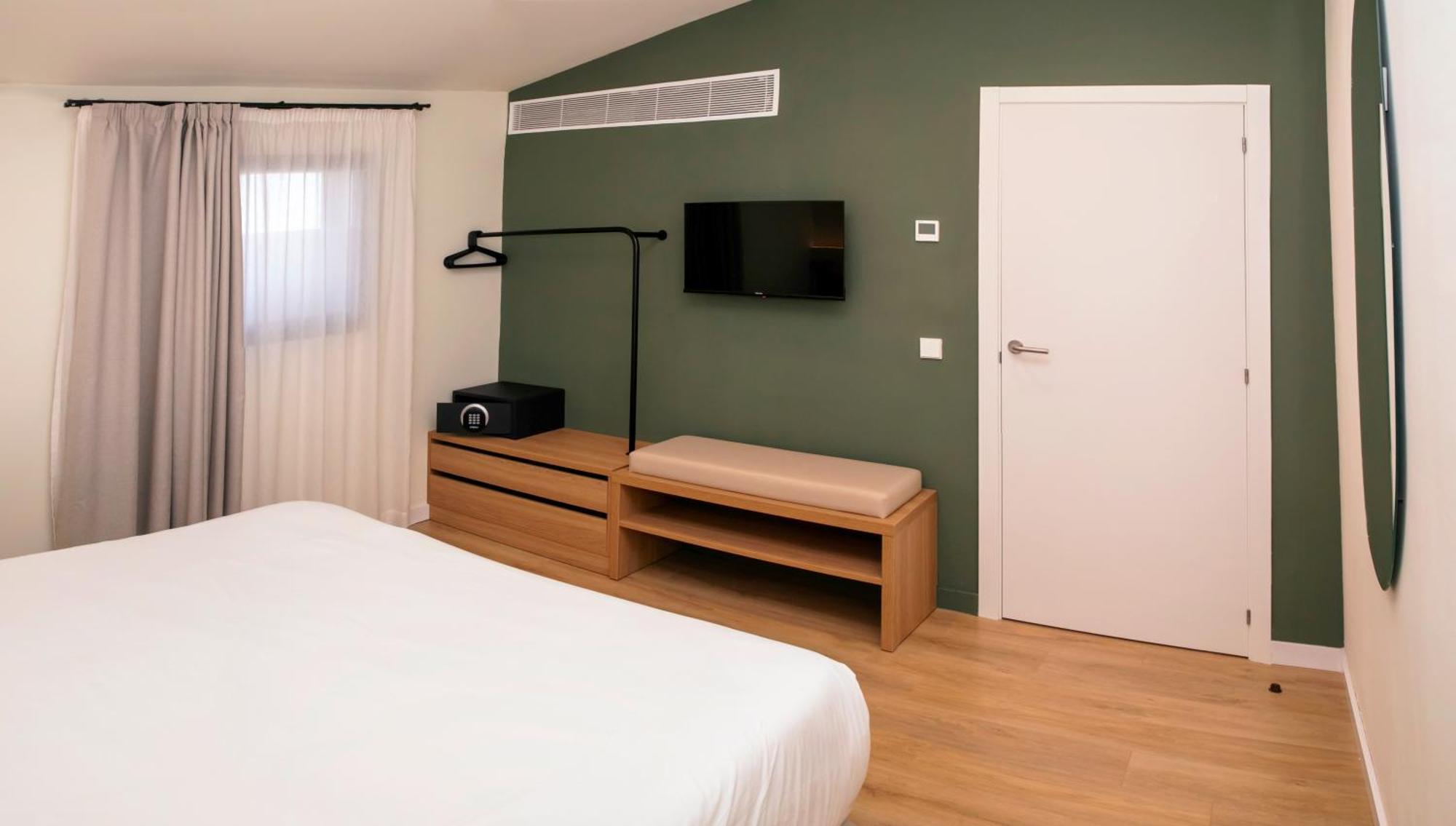 Hotel Santanyi Port กาลาฟีเกรา ภายนอก รูปภาพ