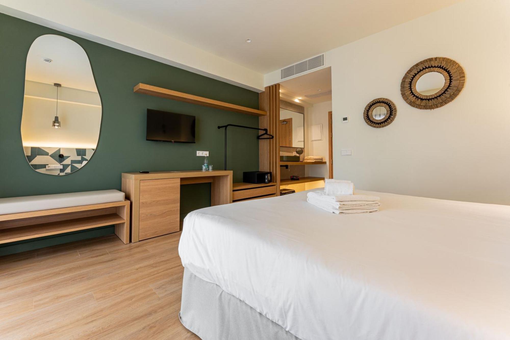 Hotel Santanyi Port กาลาฟีเกรา ภายนอก รูปภาพ